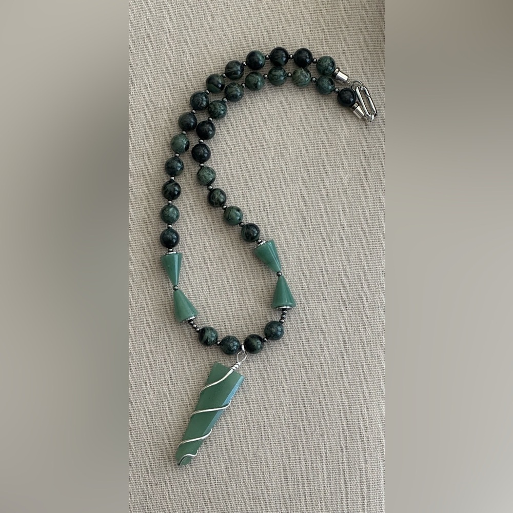 24 inch Kambaba Gemstone bead necklace NWOT